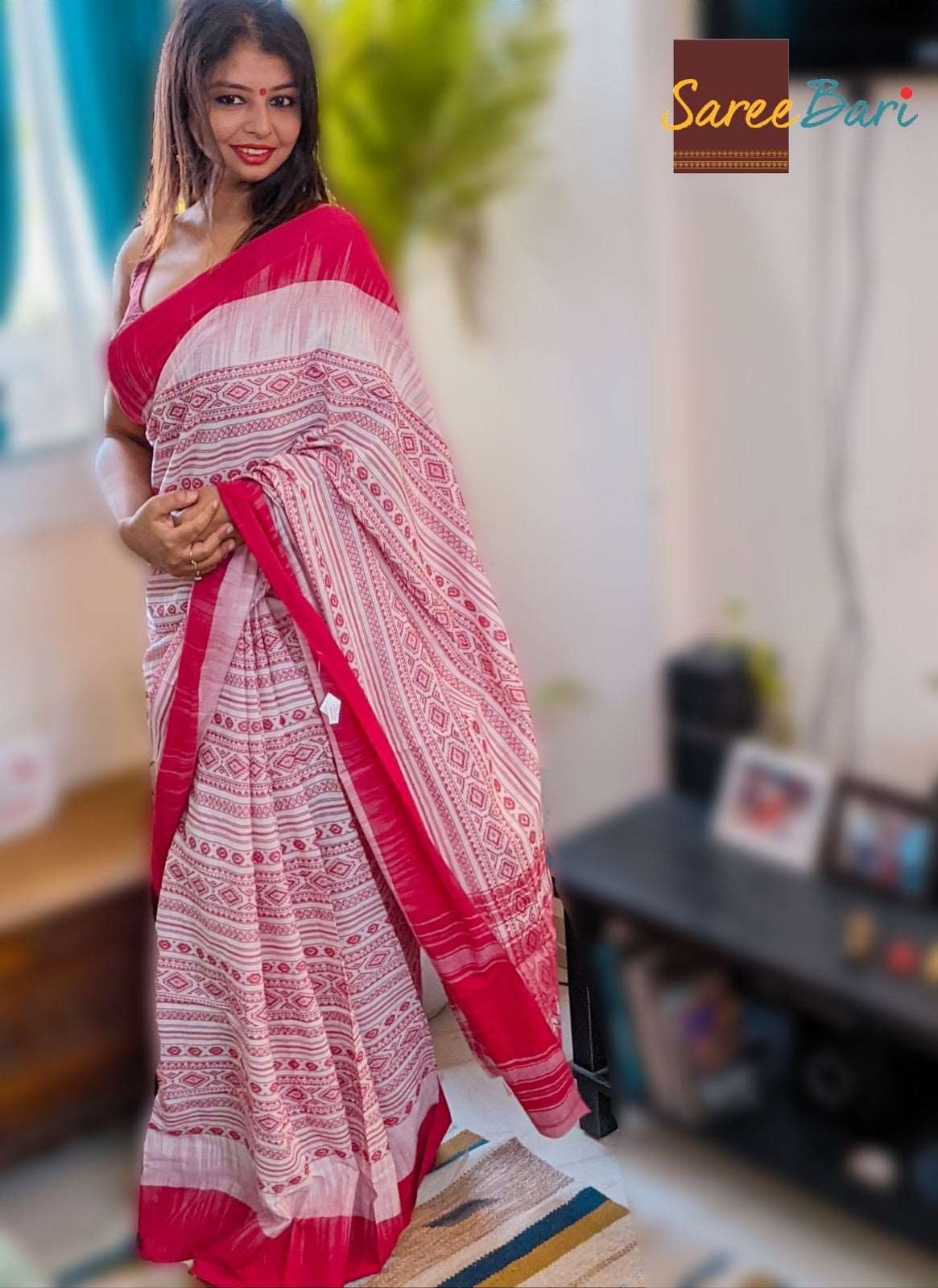 WhiteRed Handloom Begumpuri Chatai