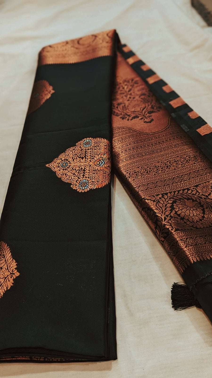 Ebonique Elegance Kanchi Silk