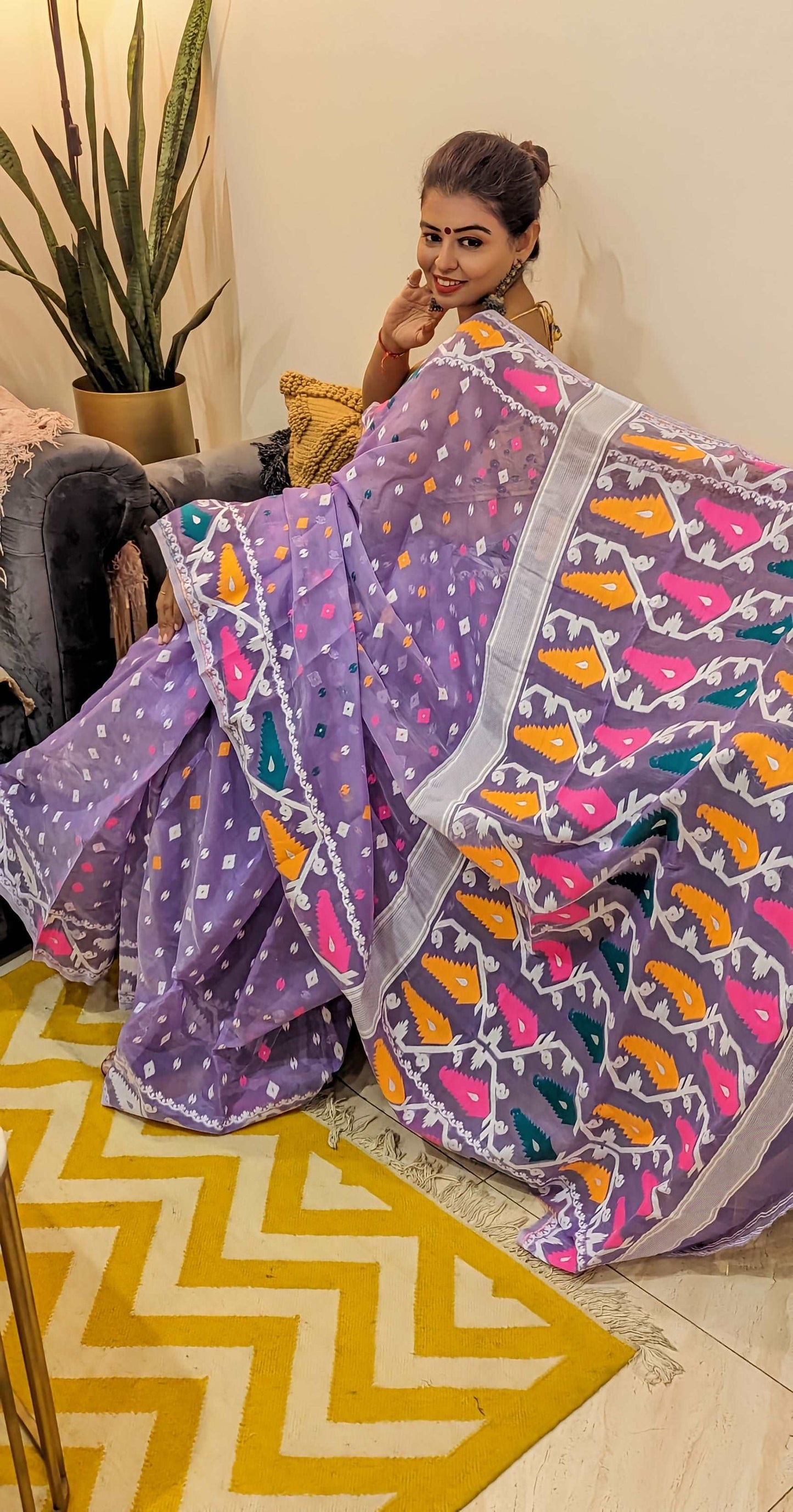 Lilac Luster Dhakai Jamdani Saree