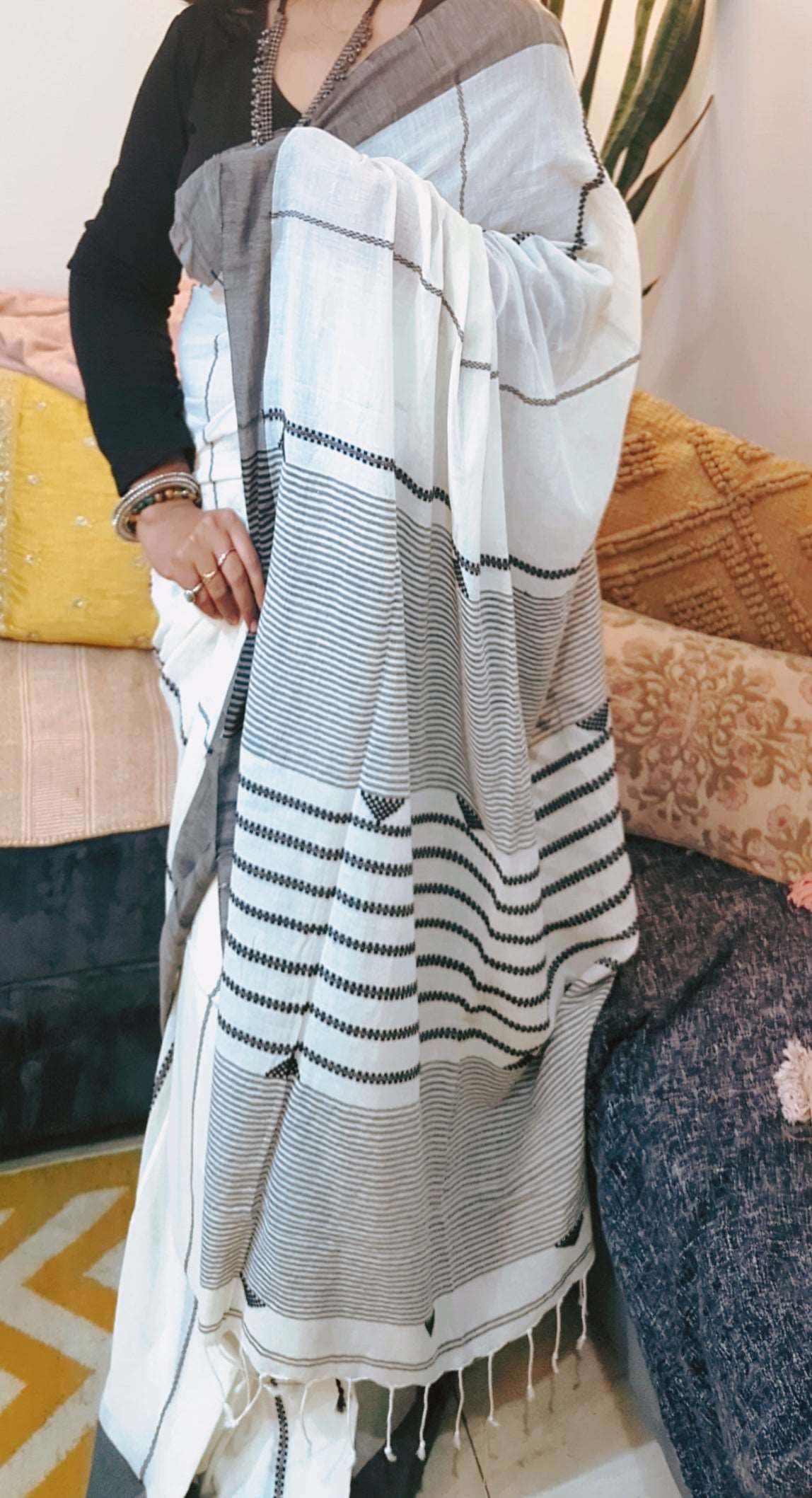Monochrome Versatile Elegance