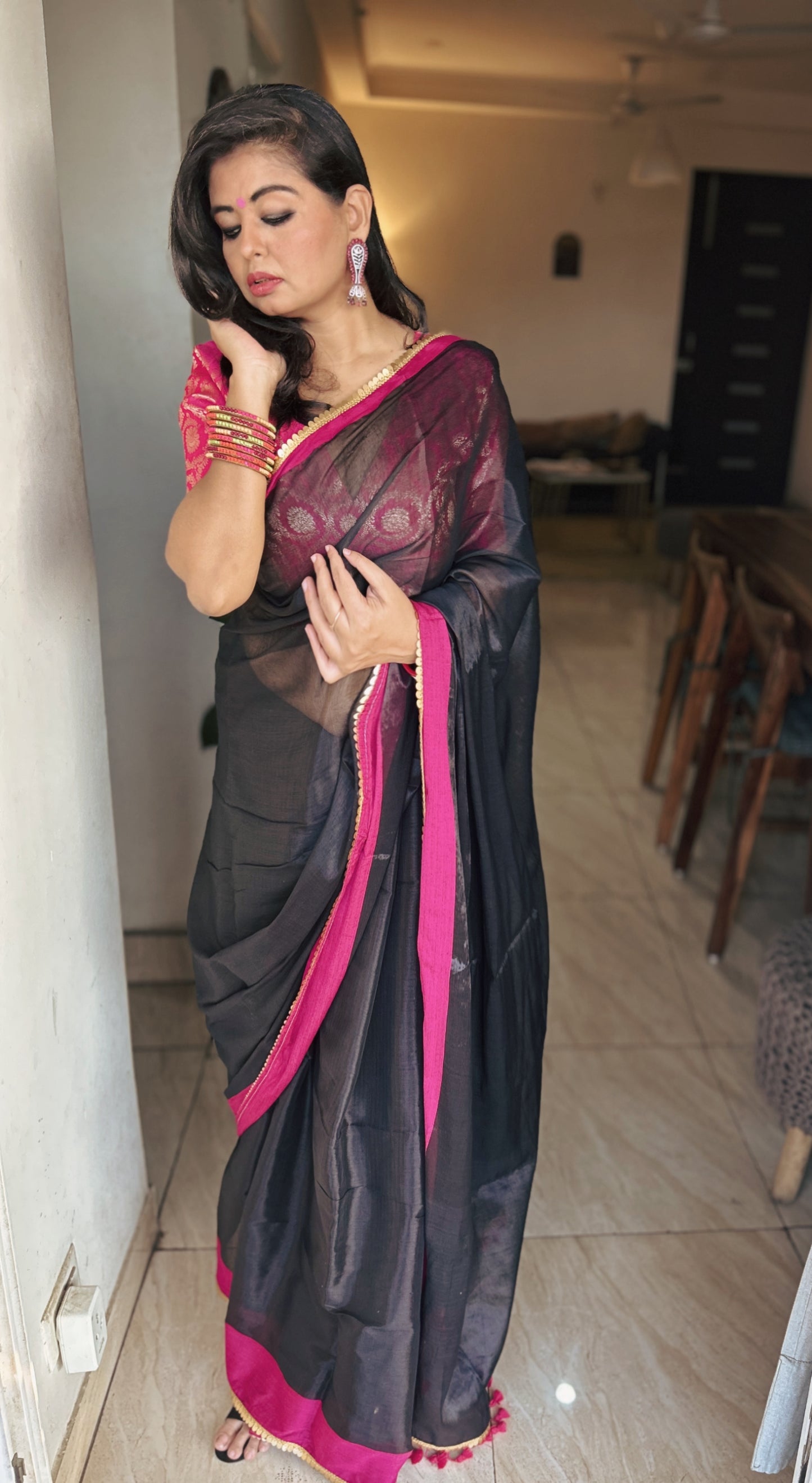 Raniya – Black Bengal Tissue Saree with Rani Border