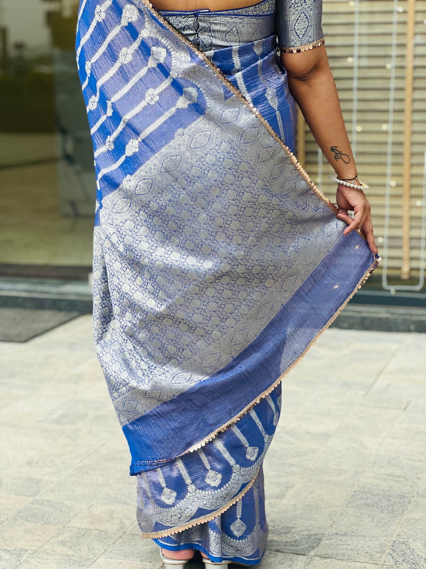 Blue Rose Crushed Tissue Saree