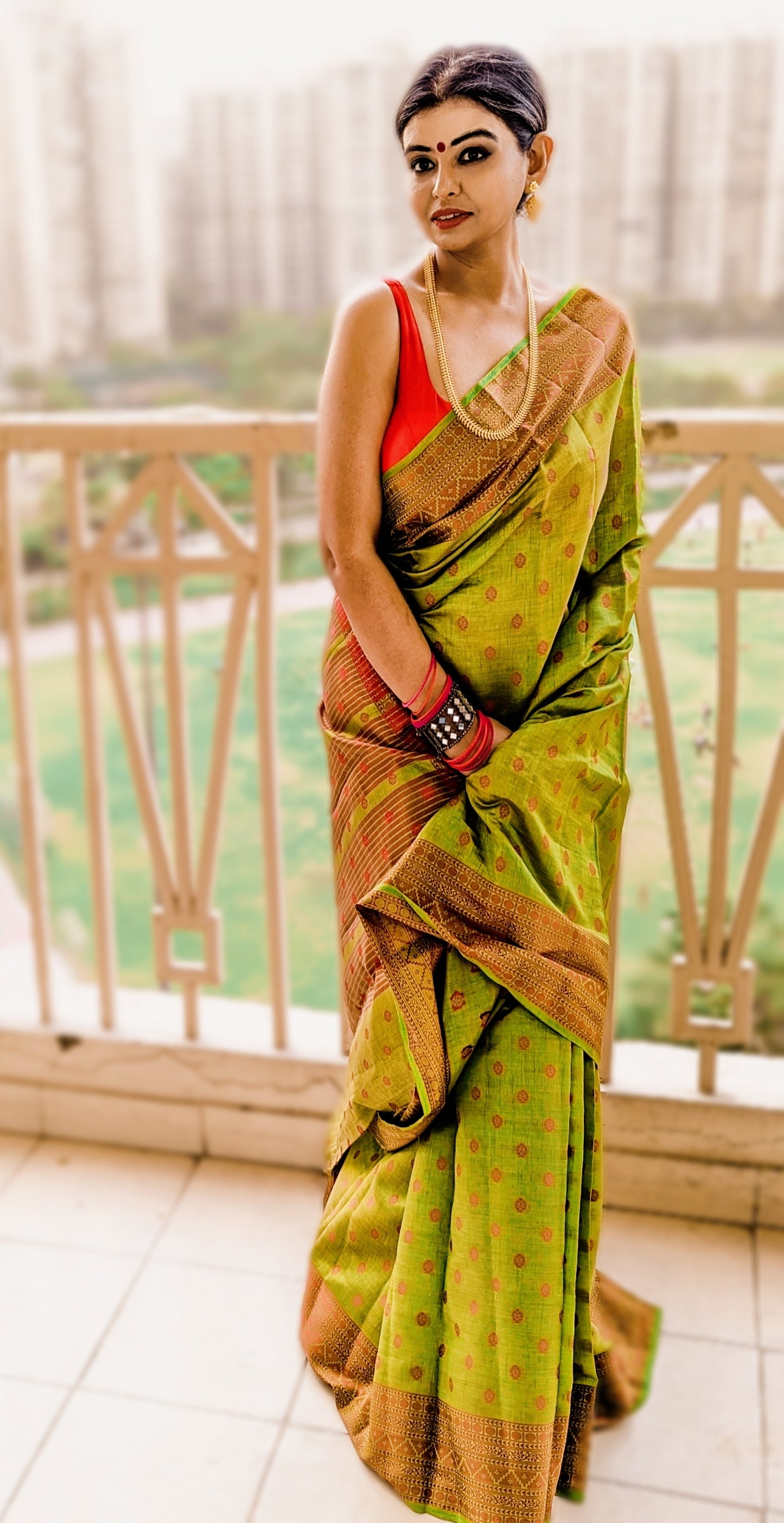 Exquisite Lime Green Banarasi Silk Saree with Tomato Red Buta