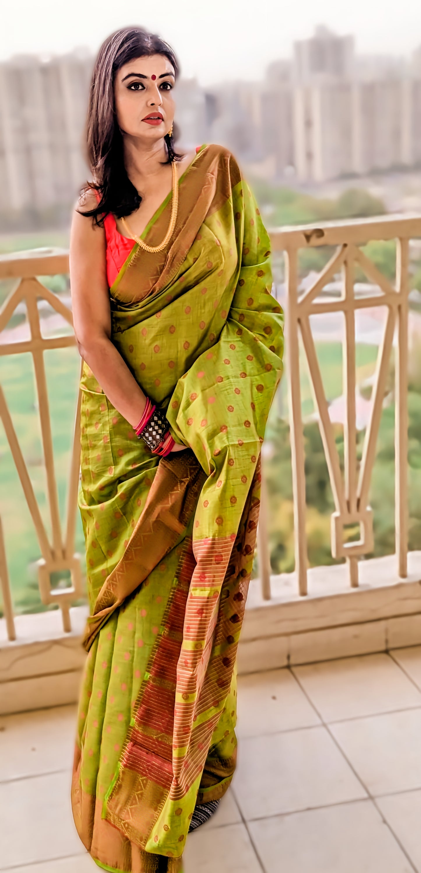 Exquisite Lime Green Banarasi Silk Saree with Tomato Red Buta