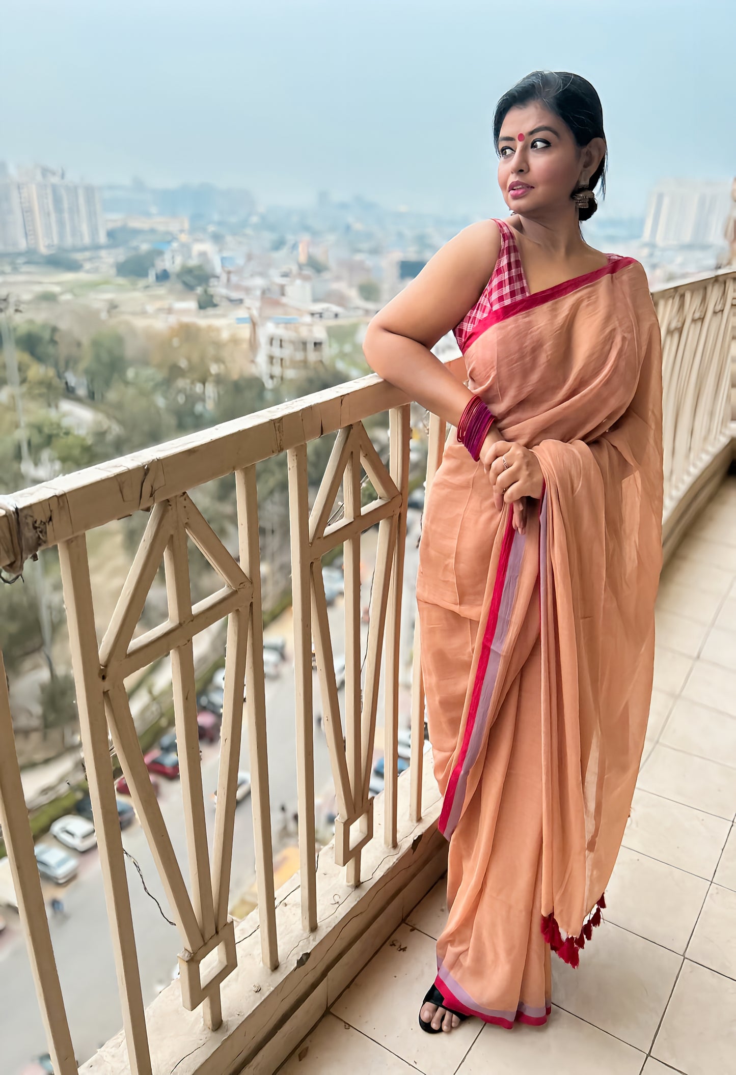 Sandstone Elegance Handloom Mul Saree