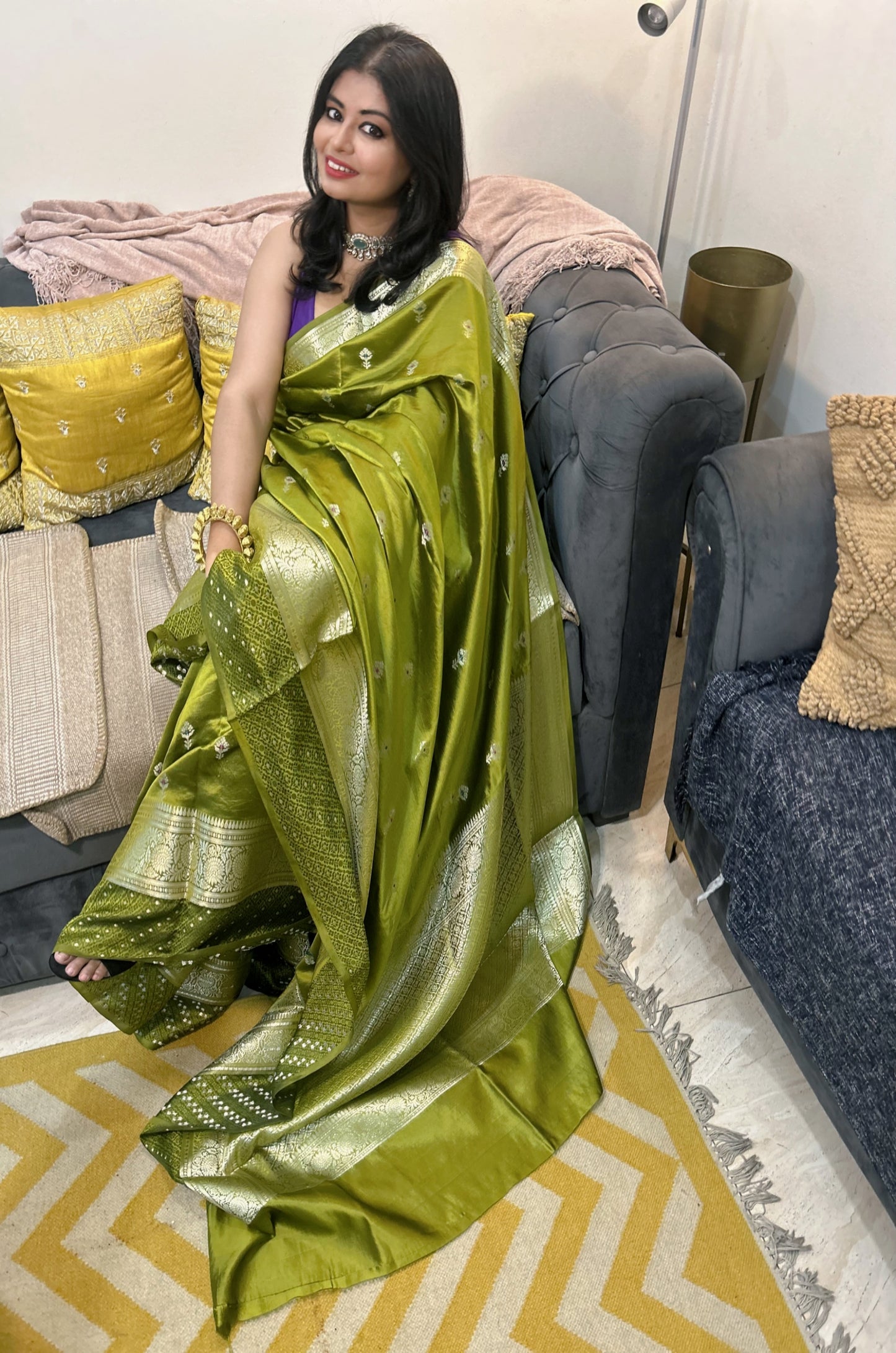 Mehira – Pure Banarasi Raw Mango Silk Saree