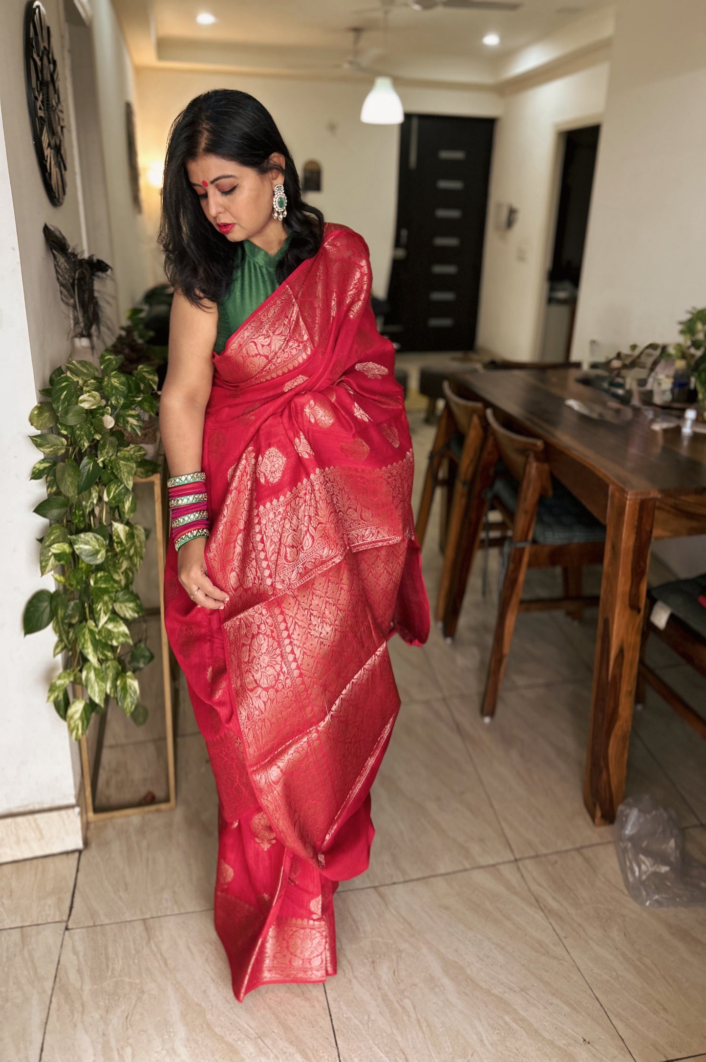 Rooprekha – Pure Moonga Banarasi Silk Saree in Bridal Red with Silkmark