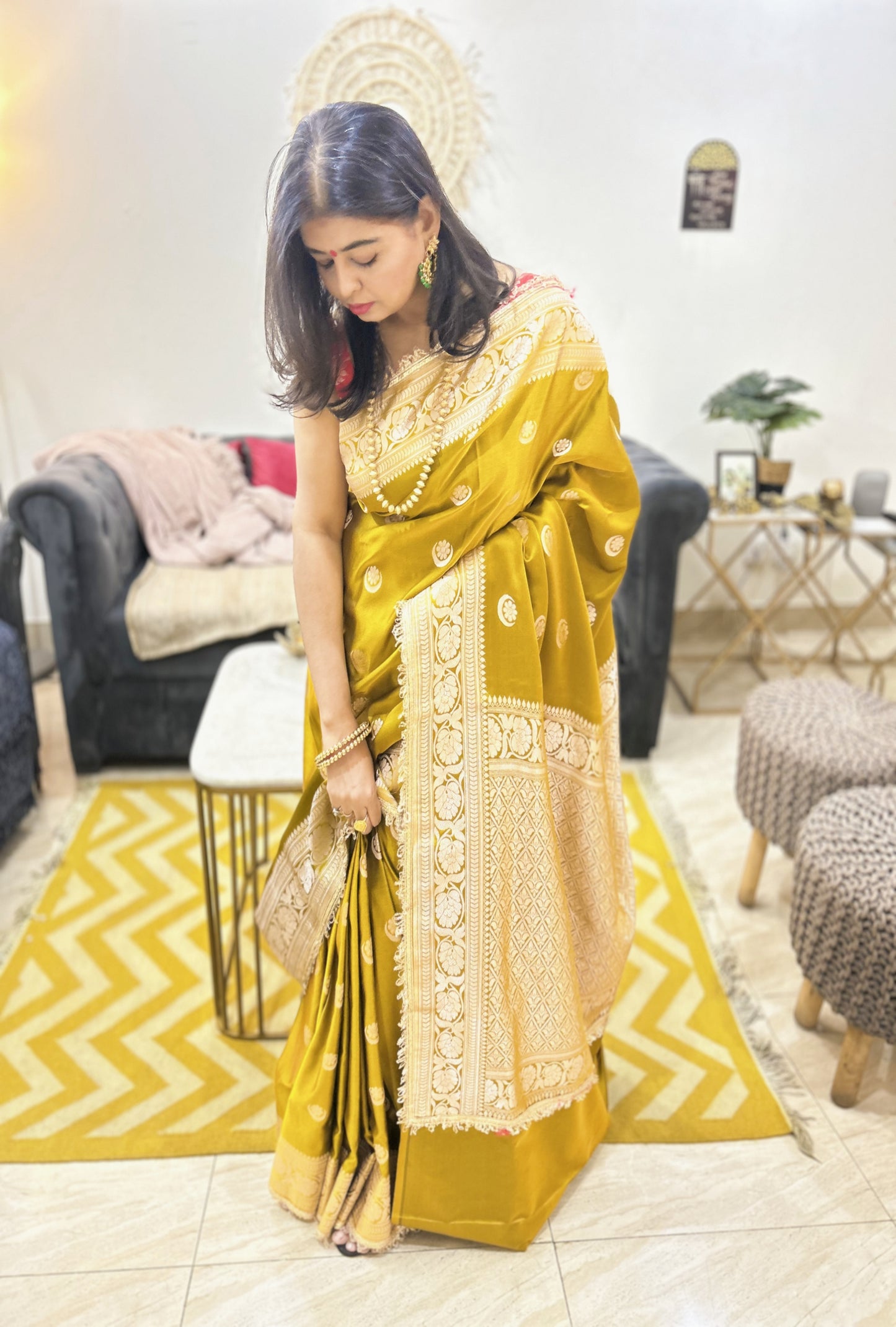 Aaradhya – Pure Mashru Silk Banarasi Saree in Neon Green with Lace