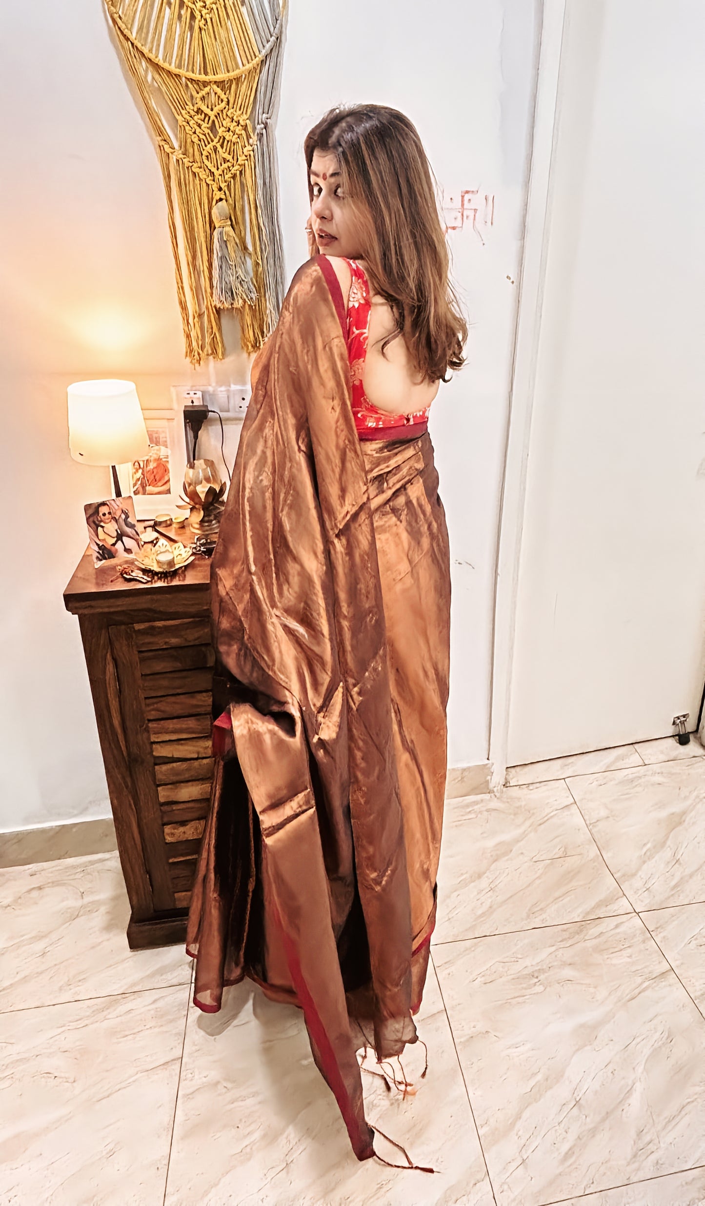 Aarohi – Copper Glow Handloom Tissue Saree