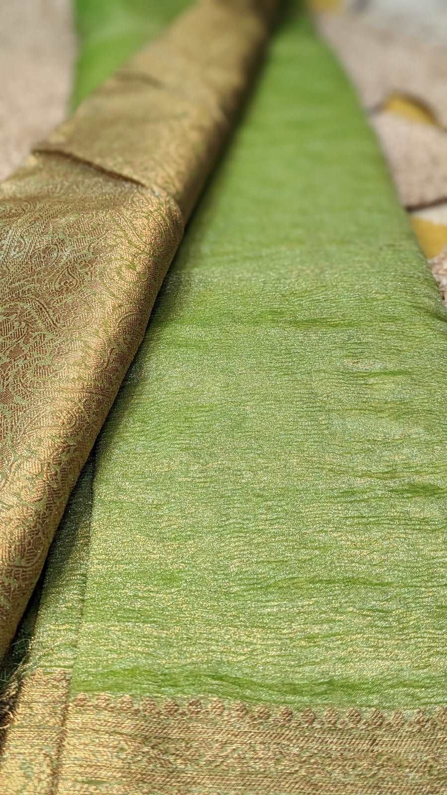 Leafy green Crushed Tissue Banarasi