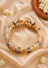 Peacock Splendor Shell Bangle