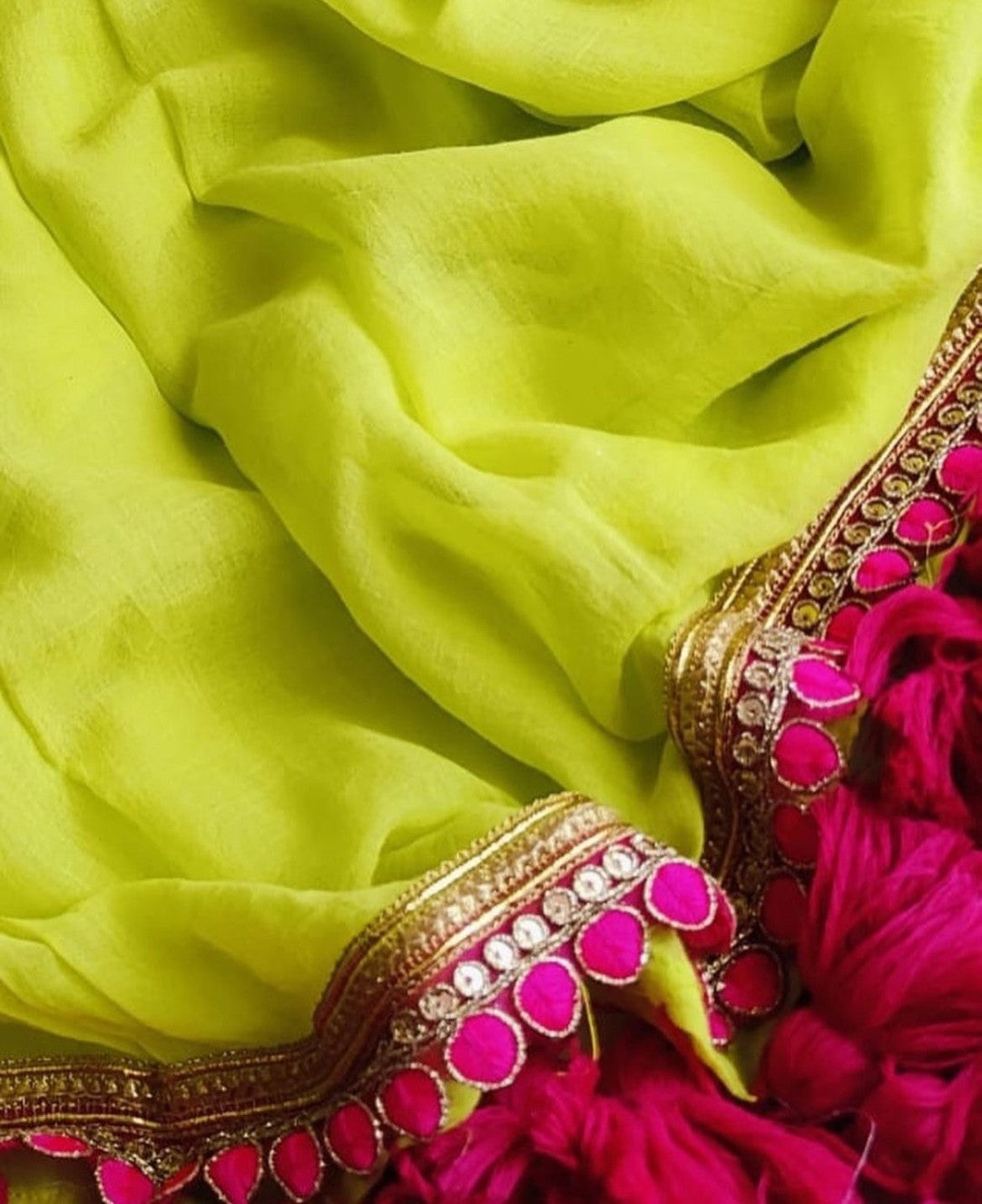 Neon Grace Pure Handloom Mul Saree ( no blouse piece)